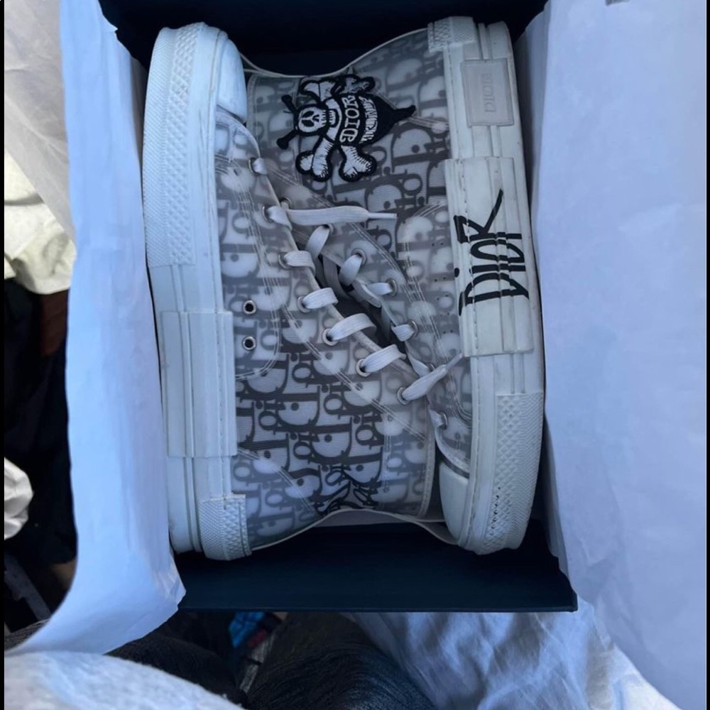 Dior chucks